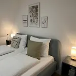 Phantasialand, Therme, Koeln, Bonn, Arbeitsplatz, Baeckerei Um Ecke