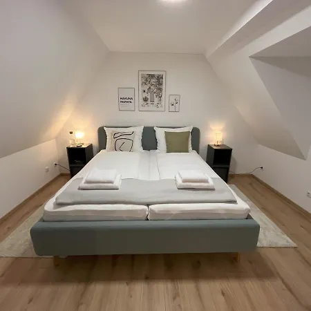 Phantasialand, Therme, Koeln, Bonn, Arbeitsplatz, Baeckerei Um Ecke