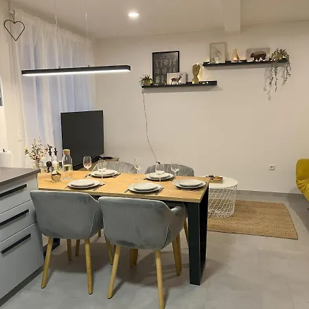 דירה Phantasialand, Therme, Koeln, Bonn, Arbeitsplatz, Baeckerei Um Ecke *