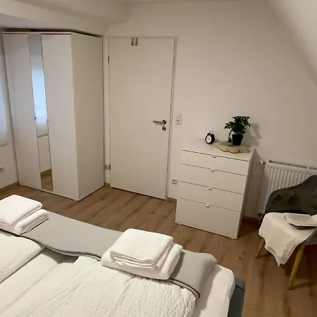 Lejlighed Phantasialand, Therme, Koeln, Bonn, Arbeitsplatz, Baeckerei Um Ecke *