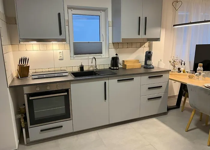 Διαμέρισμα Phantasialand, Therme, Koeln, Bonn, Arbeitsplatz, Baeckerei Um Ecke Euskirchen